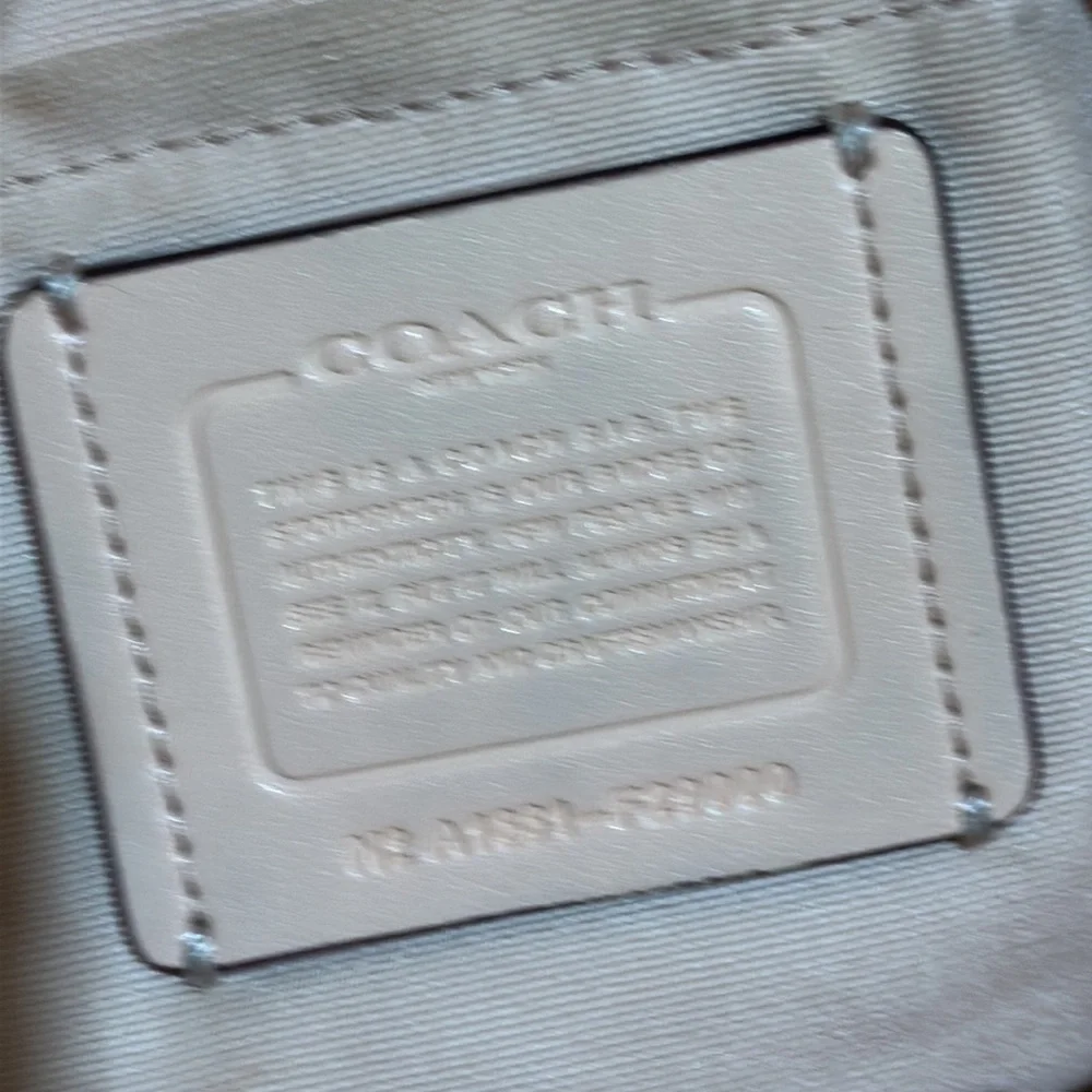 Coach Mini Isla Isla Camera Bag - Picture 6 of 6